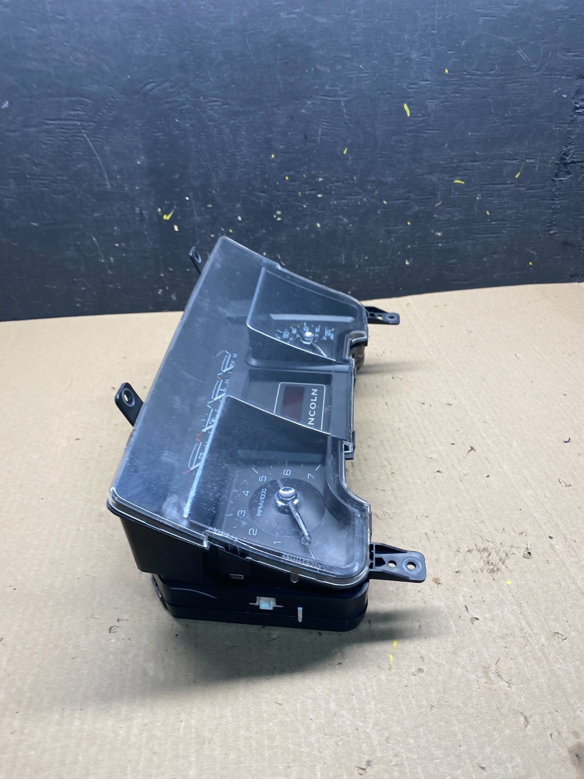 2014  Lincoln Navigator Speedometer Cluster Gauge Q6989 DG1