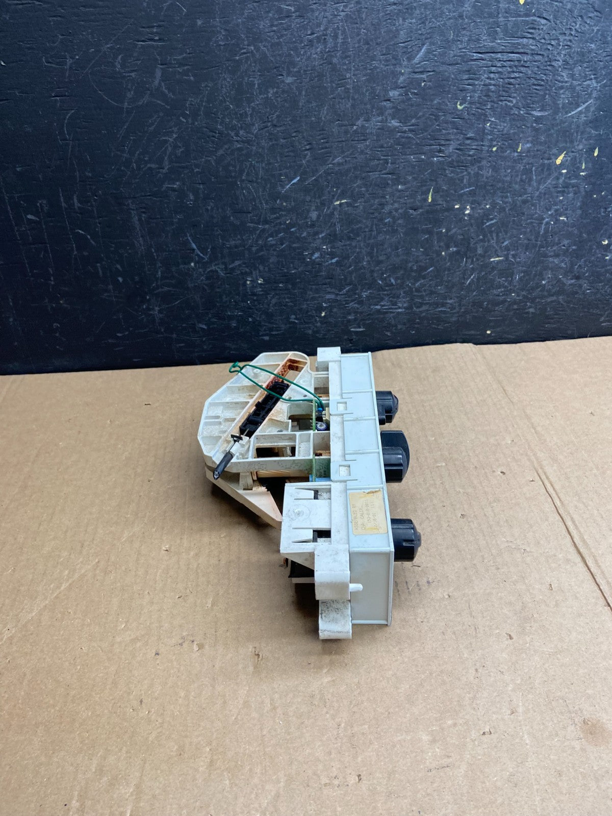 2001-2004 Nissan Xterra Heater A/C Climate Temperature Control AE4422 DG1