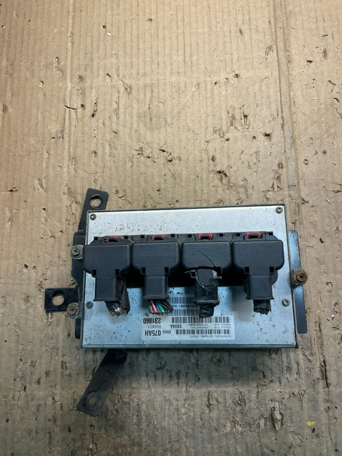 2006 Dodge Durango 5.7L  Engine Computer Module ECU P05094075AH x4610 DG0