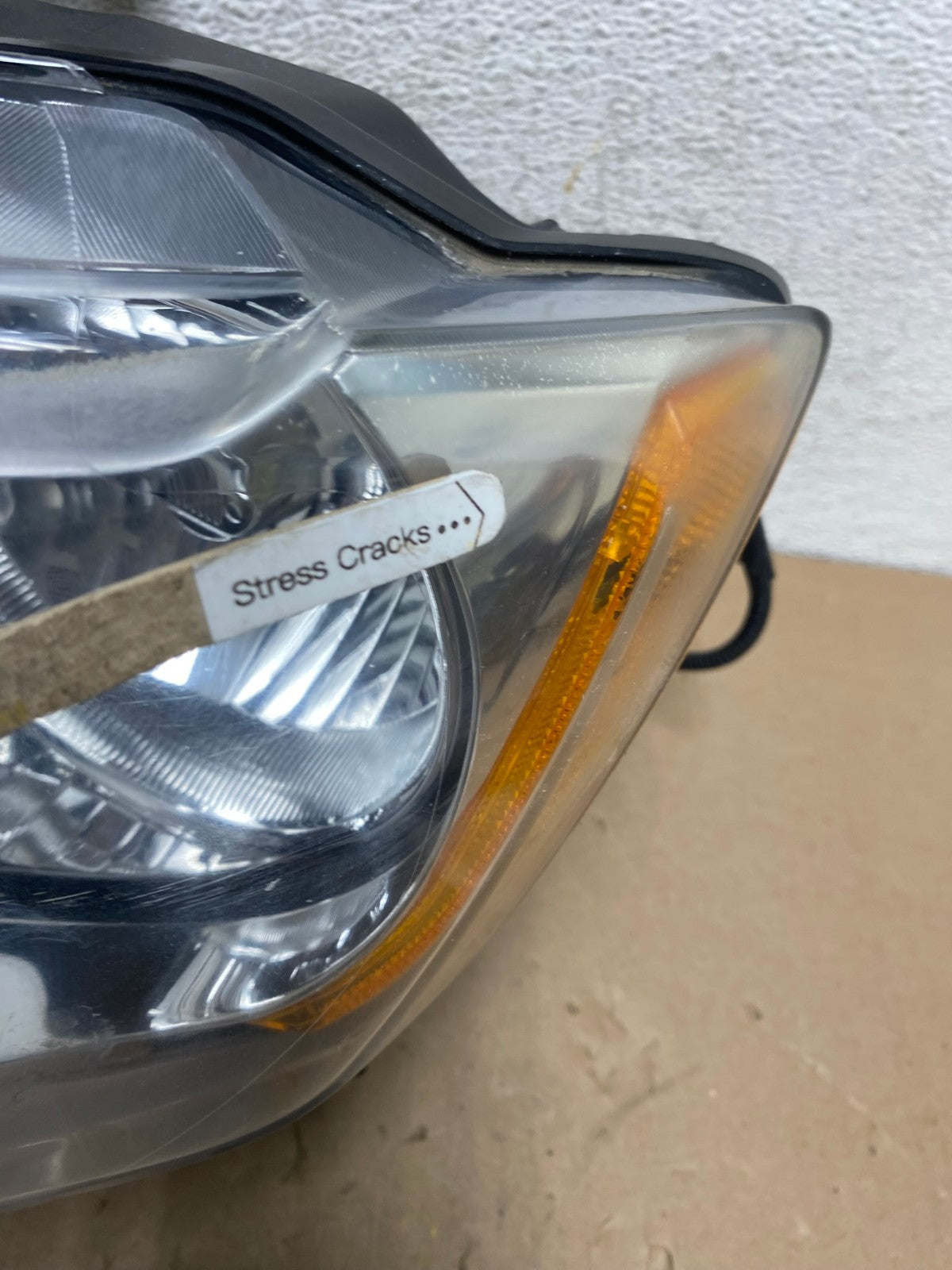 2011 to 2013 Jeep Grand Cherokee Halogen Left Driver Lh Headlight AG4128 LK4
