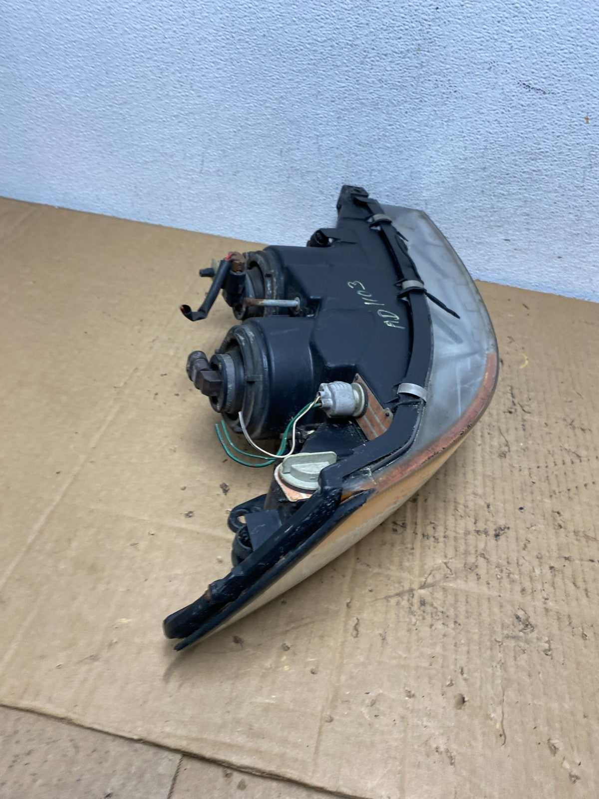 1992 to 1994 Lexus Es300 Left Driver LH Headlight Halogen AD1103 DW8