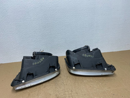 2002 to 2004 Volkswagen Jetta Left+Right Headlights AB8440 DW8