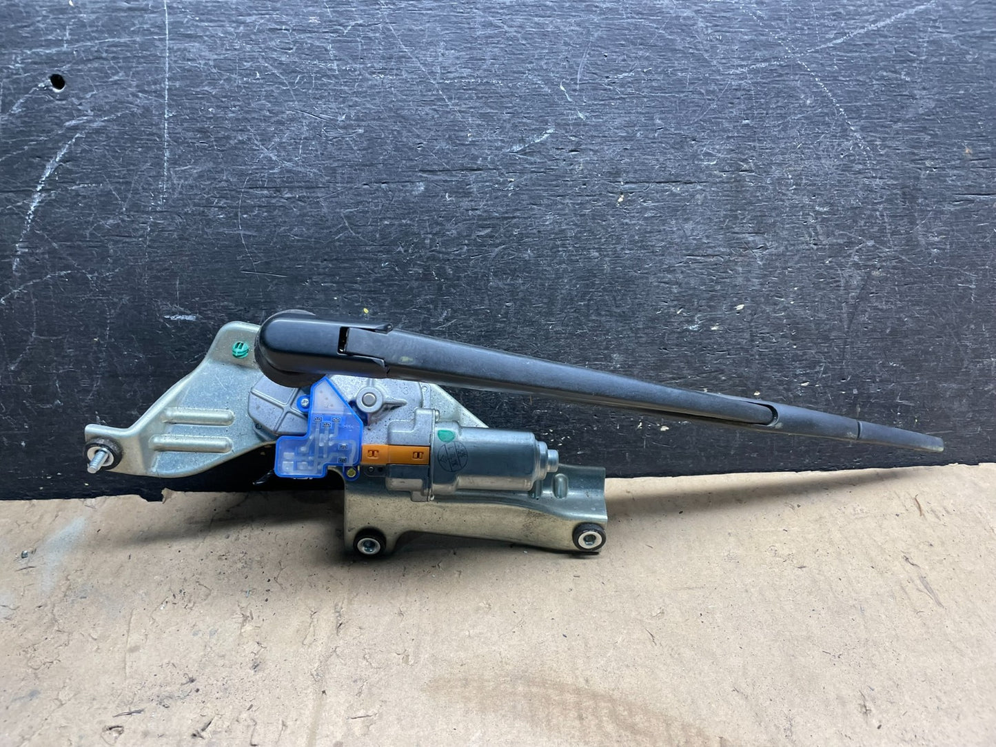 2009 - 2012 Hyundai Elantra Wagon Rear Glass Windshield Wiper Motor W7346 DG0
