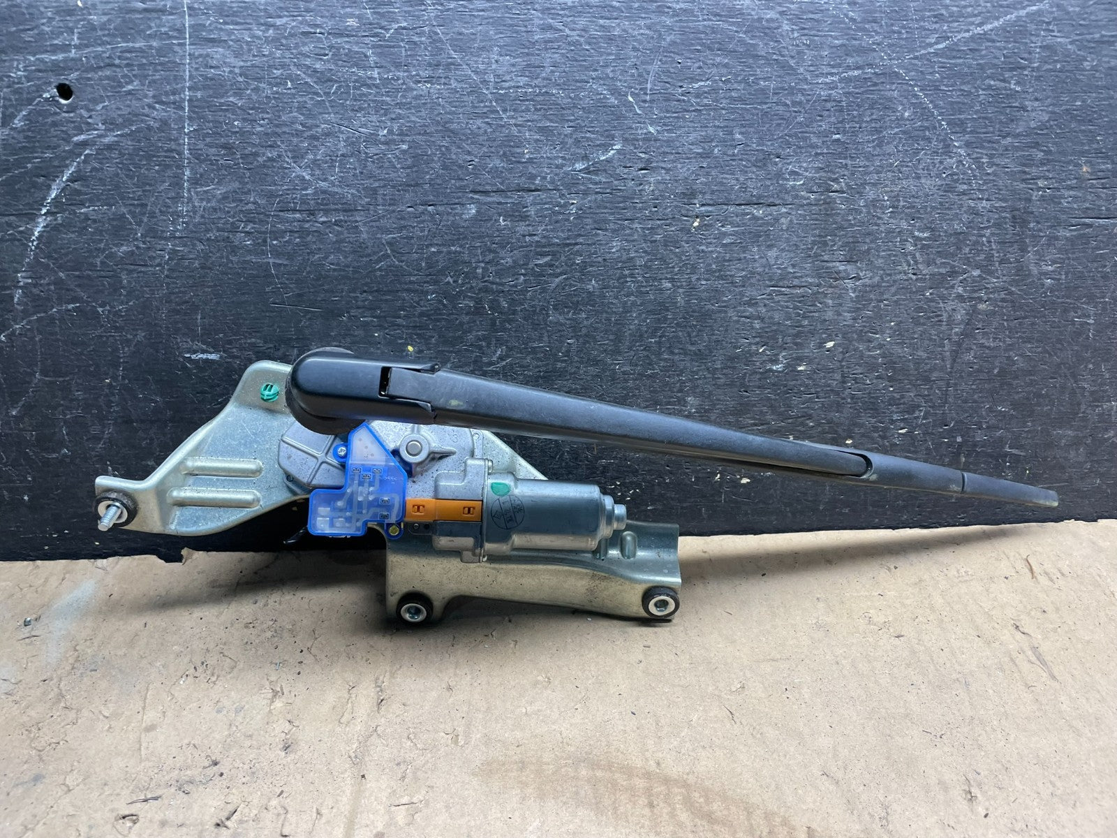 2009 - 2012 Hyundai Elantra Wagon Rear Glass Windshield Wiper Motor W7346 DG0