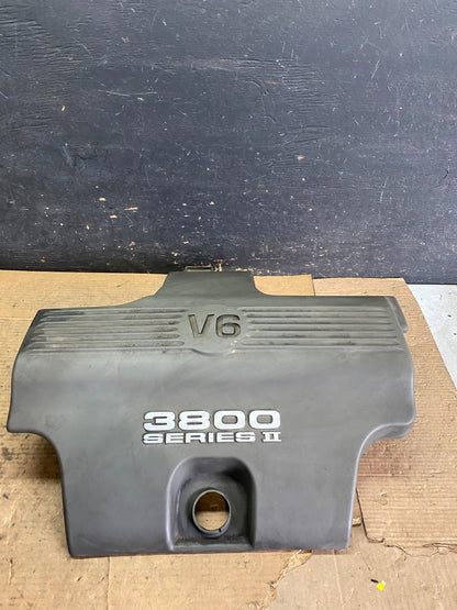 1992 to 1997  Oldsmobile 88 Engine Motor Cover OEM Q9821 DG0