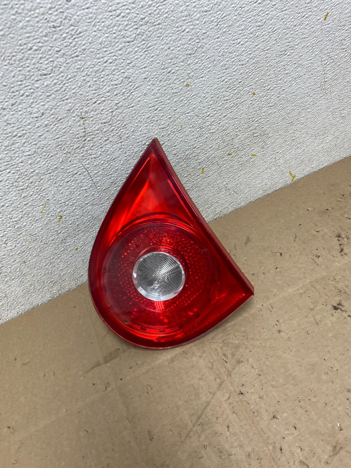 2006-2009 Volkswagen Golf Right Passenger Rh Tail Light Inner Trunk N4009 DW2