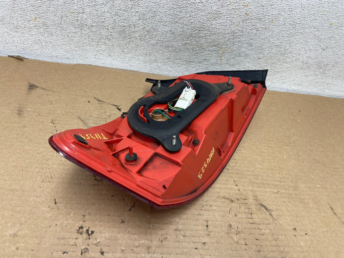 2007 to 2013 Infiniti G35 G37 Sedan Right Passenger Rh Tail Light AH4323 LK5