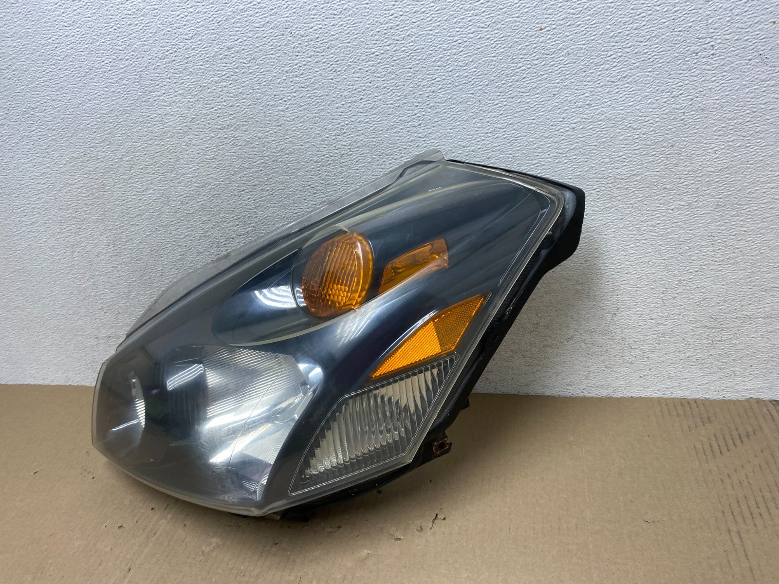 2004 to 2009 Nissan Quest Left Driver LH Black Headlight AG6889 DW1