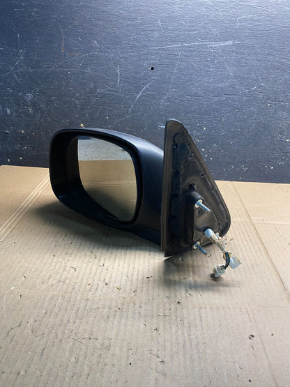 2001 to 2006 Toyota Sequoia Left Driver View Door Mirror OEM AB0589 MS10