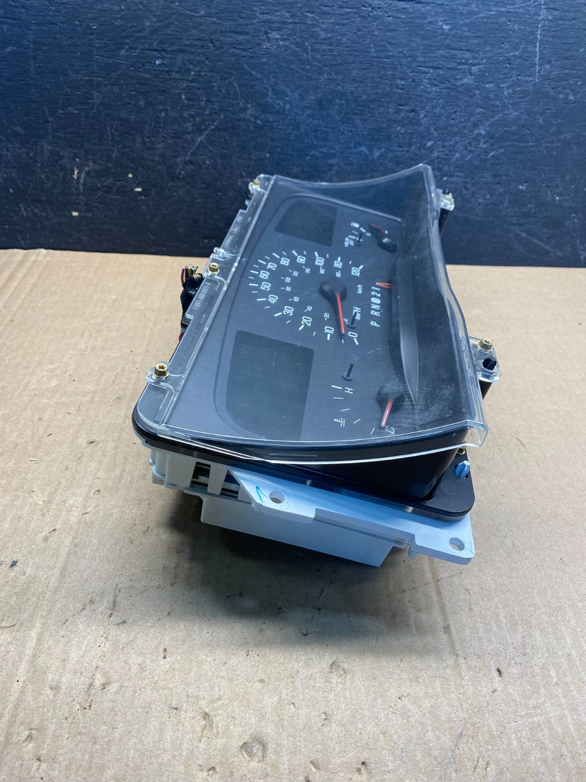 1998 to 2002 Lincoln Town Car Speedometer Gauge Cluster AE7602 DG1