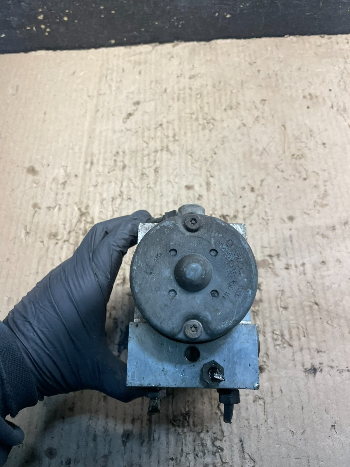 2004 2005 Dodge Durango ABS Anti Lock Brake Pump X0990 DG5
