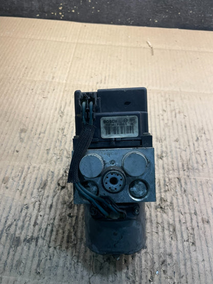 2004 2005 Dodge Durango ABS Anti Lock Brake Pump OEM X8854 DG0