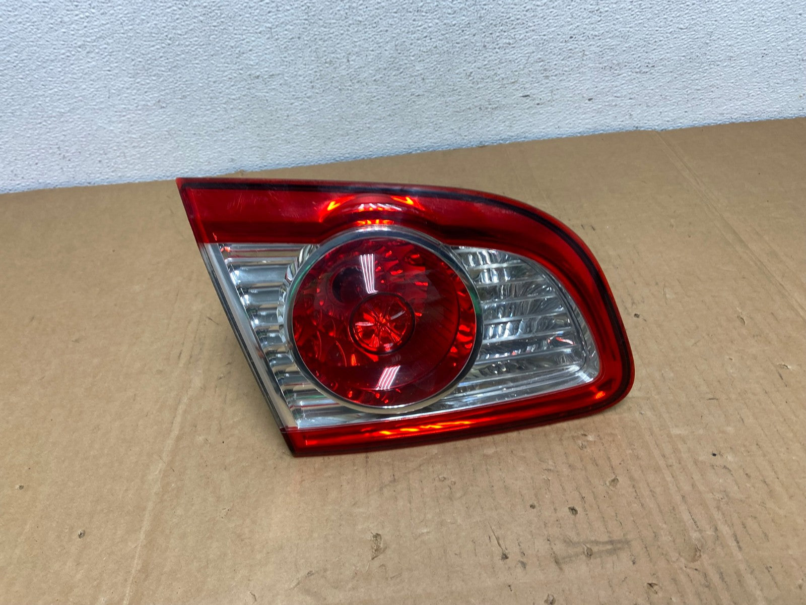 2010-2012 Hyundai Santa Fe Left Driver LH Inner Tail Light AC7563 LK0