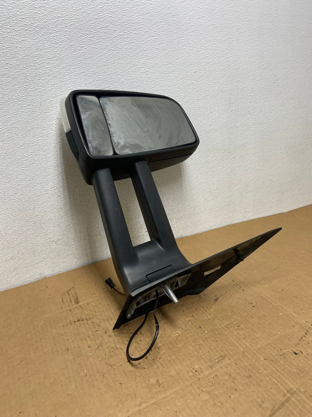 2007 to 2018 Mercedes-Benz Sprinter Left Driver Side View Door Mirror W9017 DW7