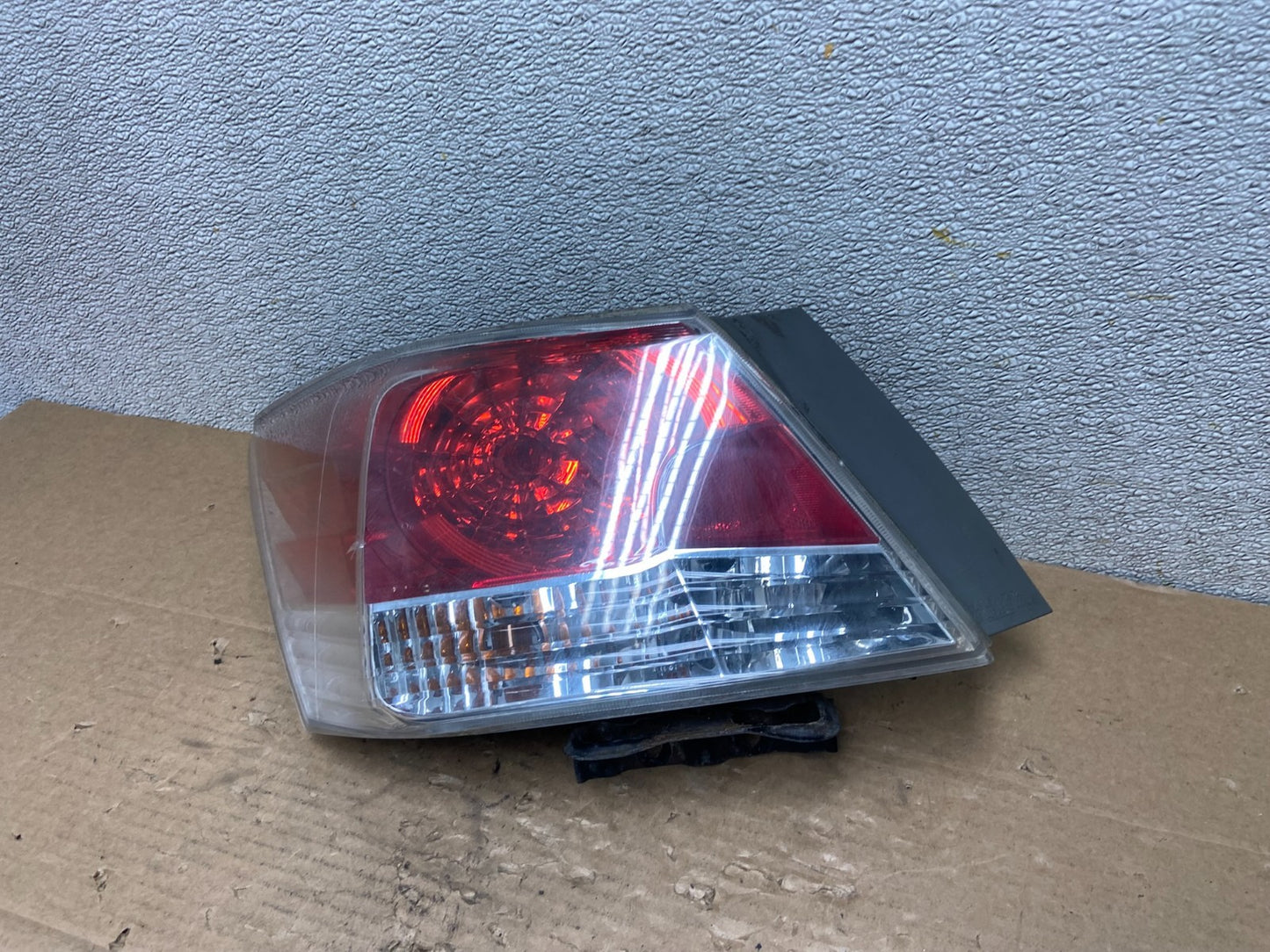 2008 to 2012 Honda Accord Sedan Tail light Left Driver LH Side AB4675 LK1