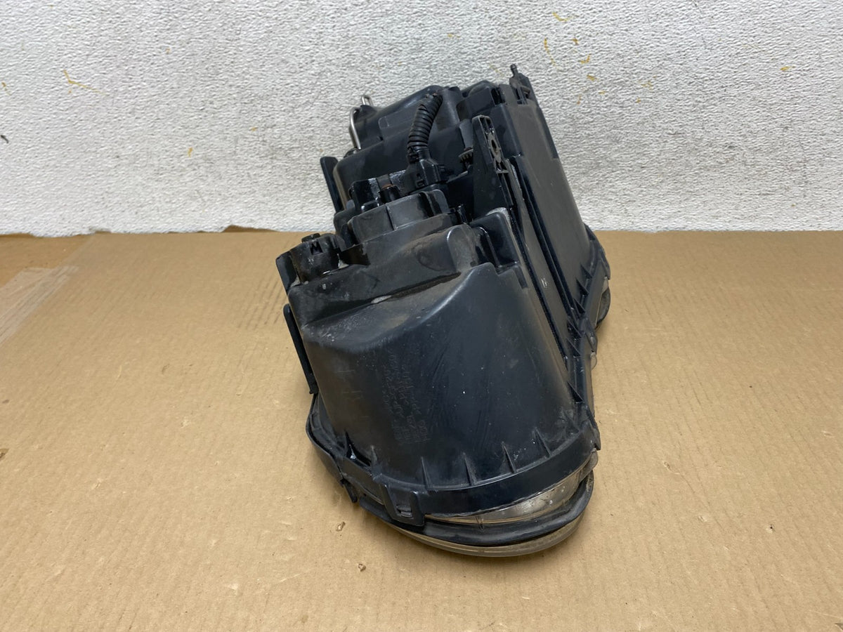 2004 to 2006 Kia Amanti Right Passenger RH Side Halogen Headlight AH3010 DG6