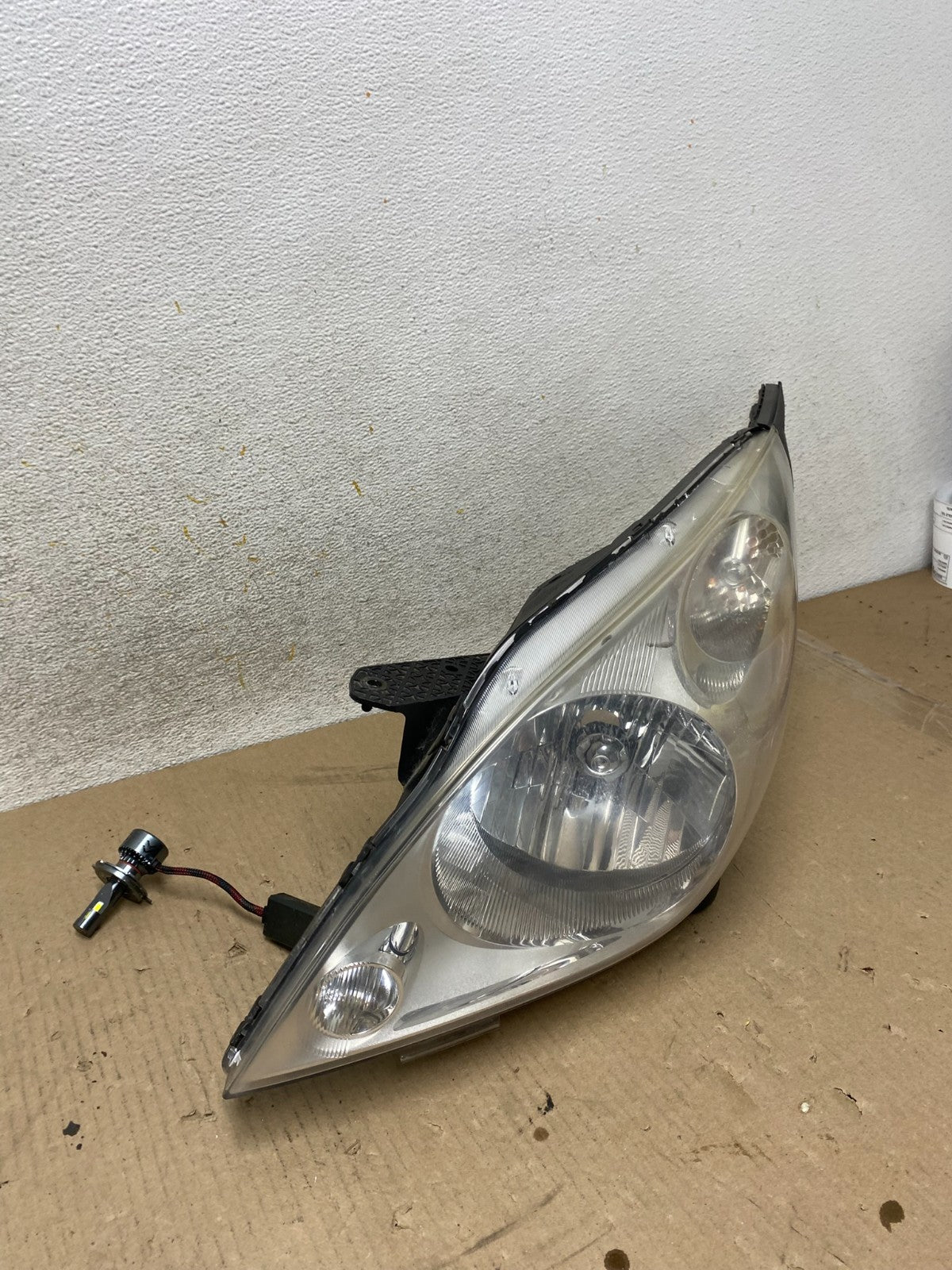 2013 to 2015 Chevrolet Spark Left Driver LH Halogen Headlight AH6800 DW1