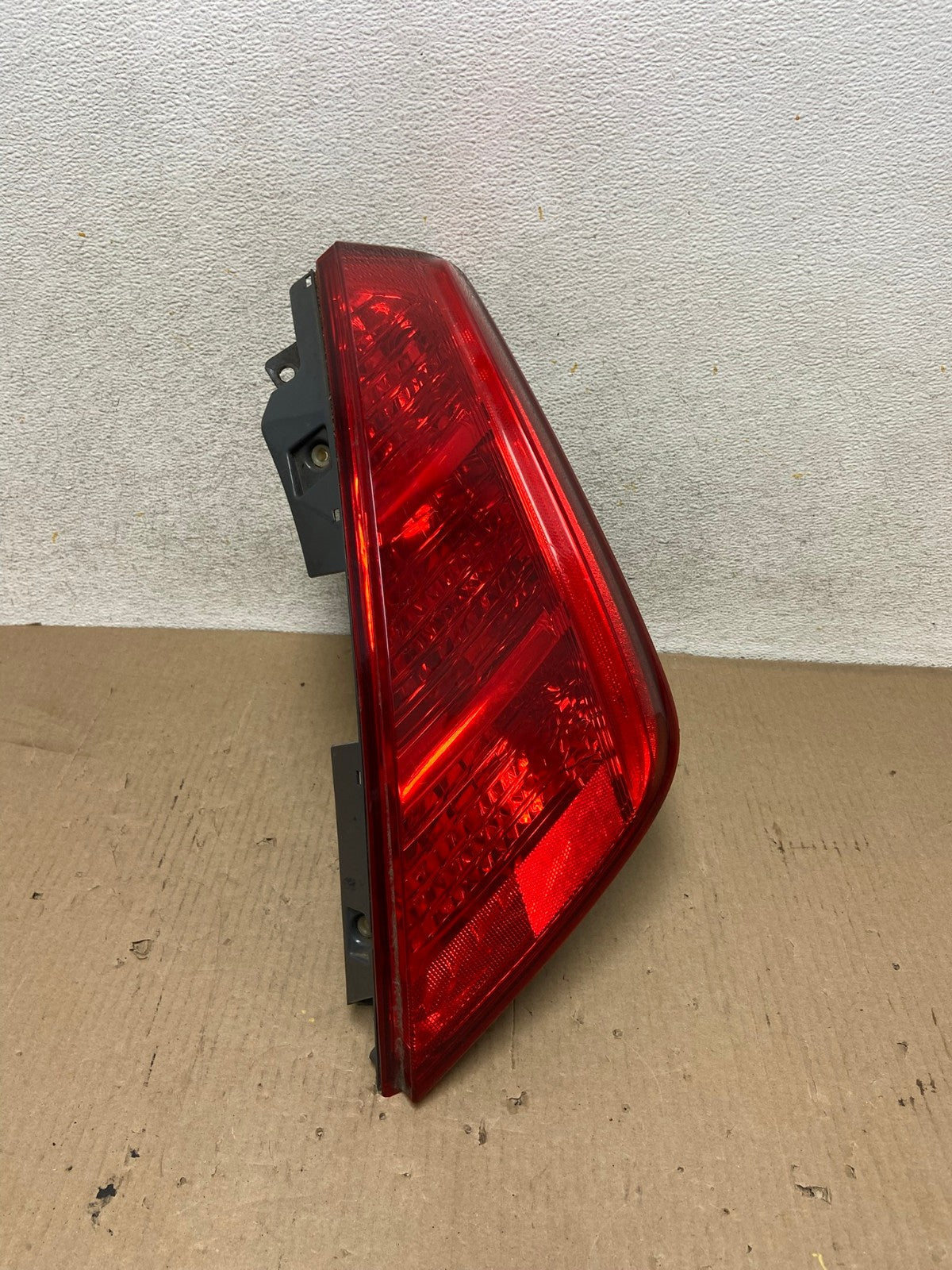 2003 2004 2005 Nissan Murano Right Passenger Rh Side Tail Light AH5798 LK0