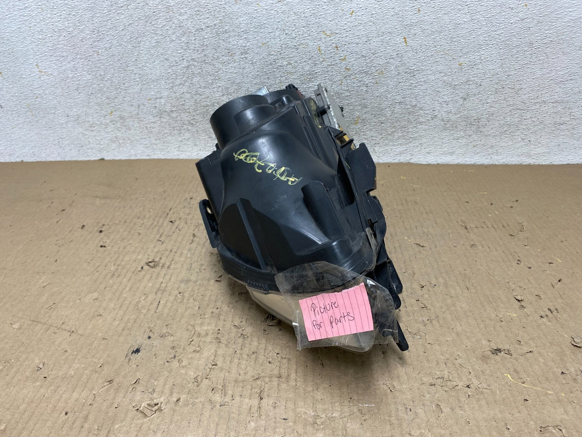 2003 2004 2005 2006 2007 Saab 9-3 Right Passenger Headlight Xenon AH6622 DW5