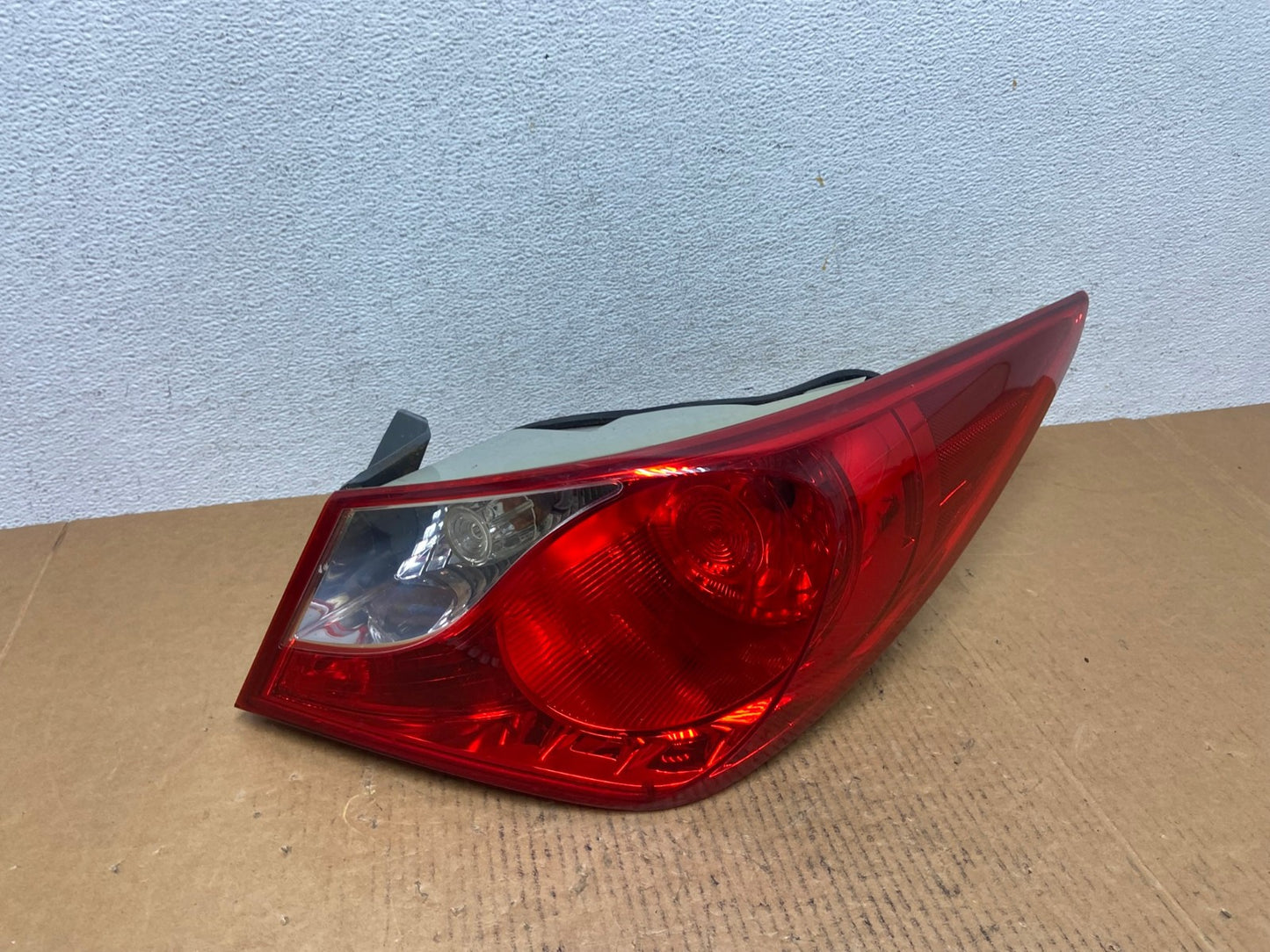 2011 2012 2013 Hyundai Sonata Right Passenger RH Tail Light AE0481 LK0