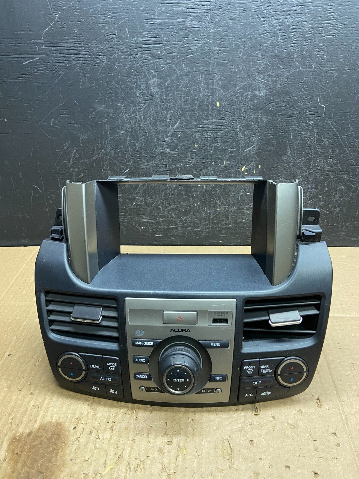 2007 to 2009 Acura RDX GPS RADIO Audio Control Trim Dash w/ Vents AD1964 DG0