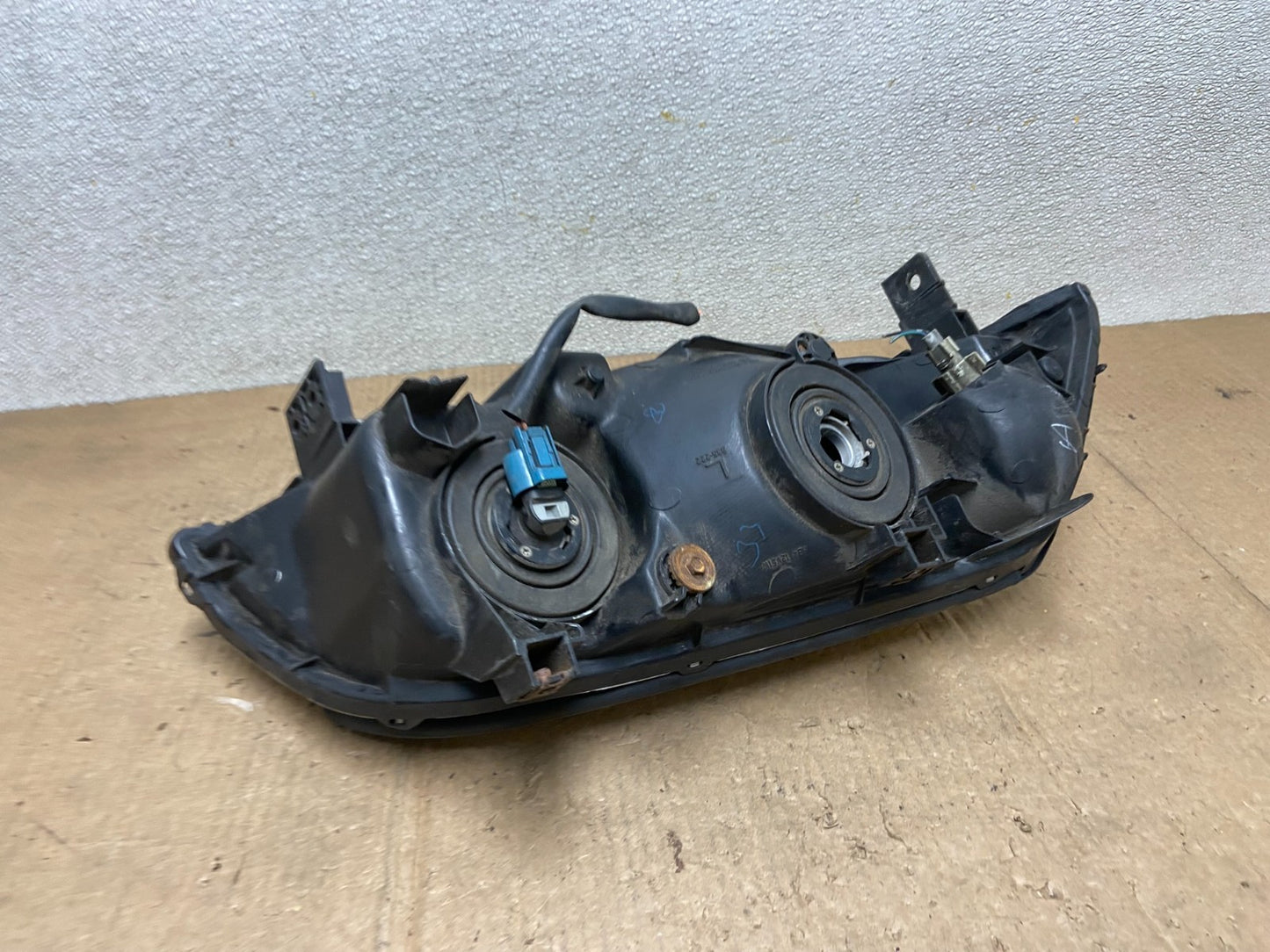 2001 to 2003 Acura MDX Left Driver LH Halogen Headlight AA6942 DW3