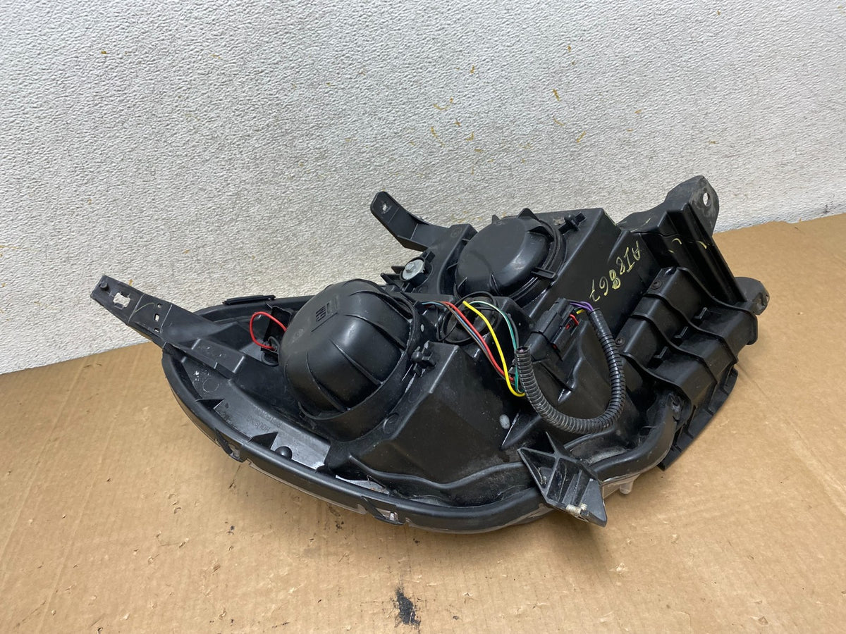 2016-2018 Chevrolet Equinox Left Driver LH Halogen Headlight AI8867 DW7