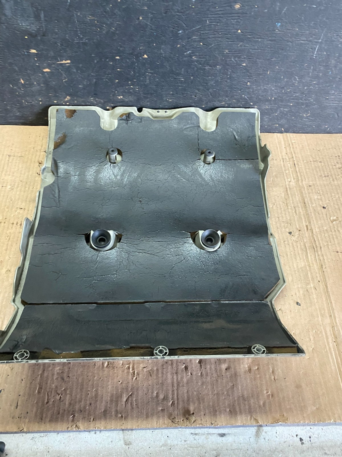1997 to 2004 Cadillac Deville Seville Northstar Engine Motor Cover Q0297 DG4