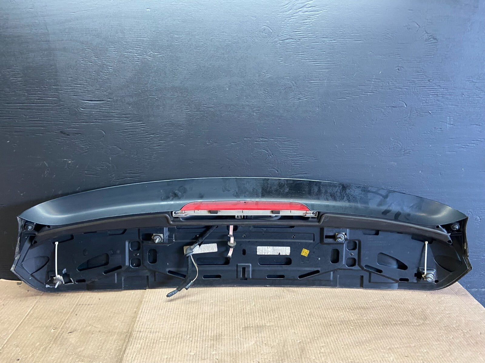 2007 to 2013 BMW X5 Trunk Hatch Spoiler 7157689 D9403 OEM DG16