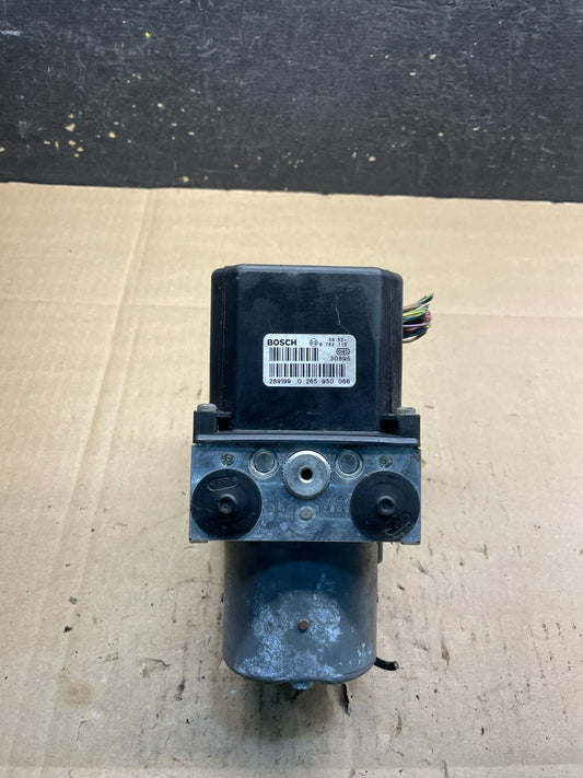 BMW E46 325xi 330xi ABS Anti Lock Brake Pump 3451 6762113 w6645 DG0