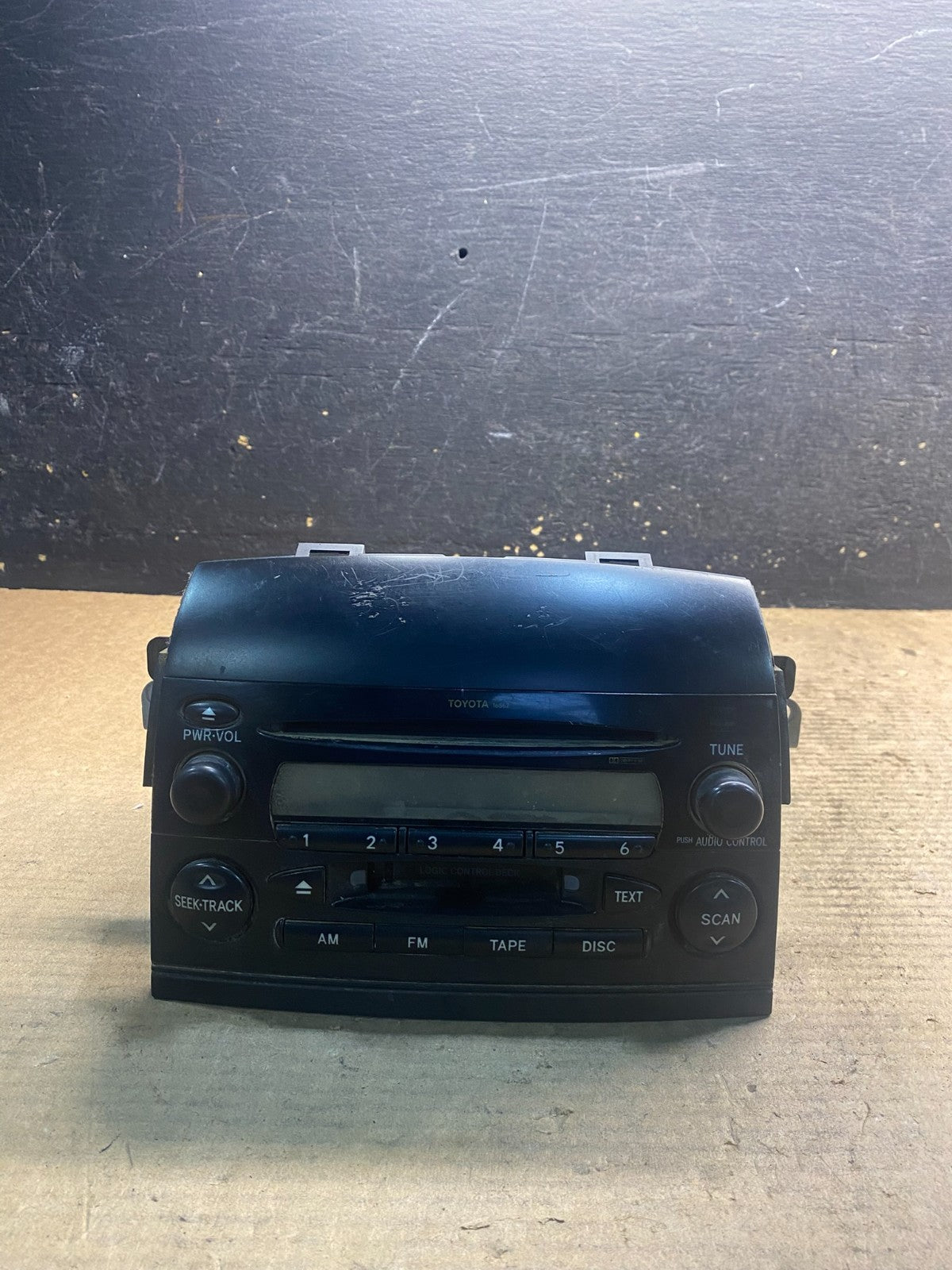 2004 to 2010 Toyota Sienna AM FM CD WMA Mp3 Radio Receiver Oem AA1846  DG0