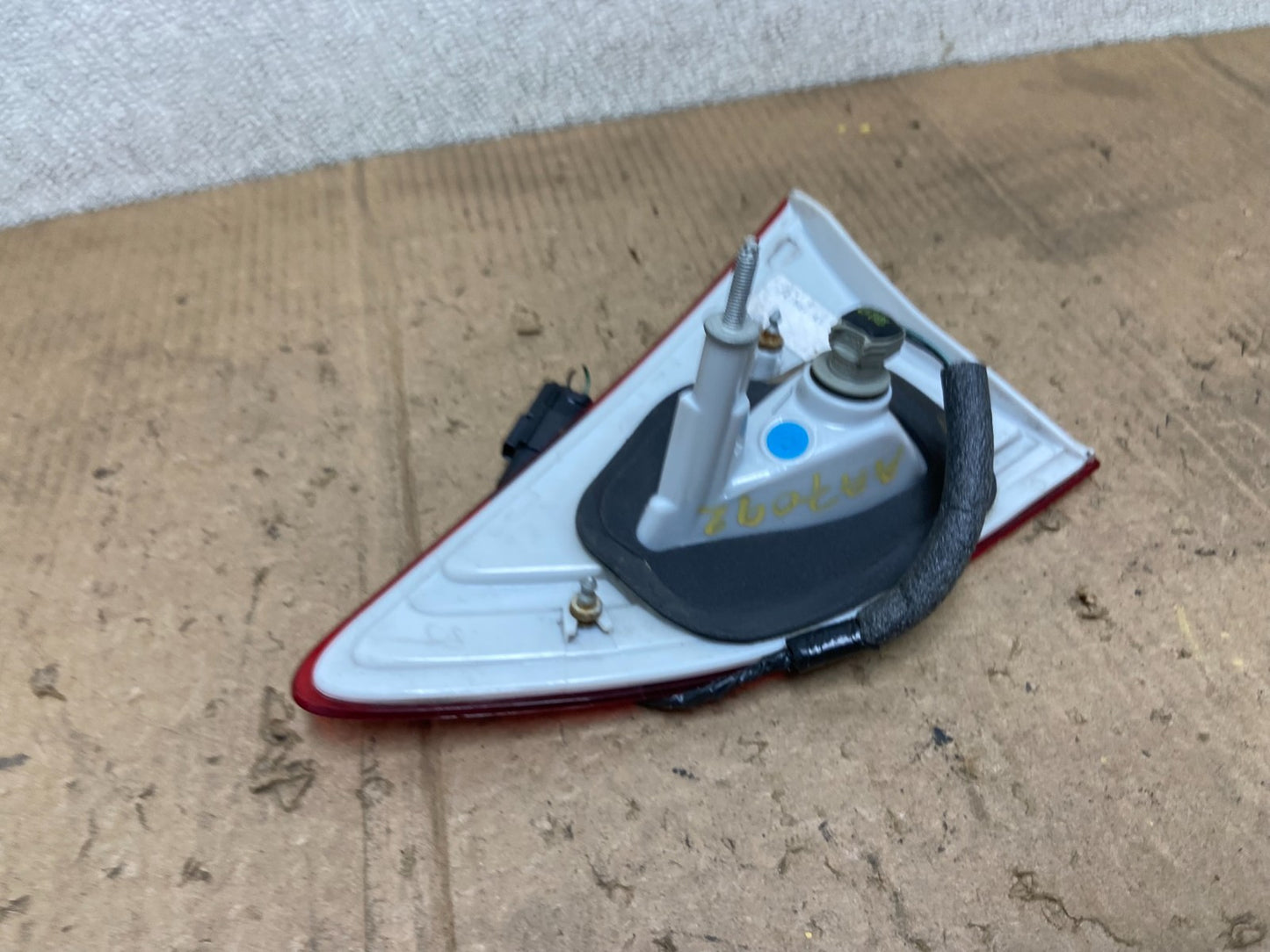2013 to 2016 Ford Escape Left Driver LH Side Inner Tail Light OEM AA7092 DW4