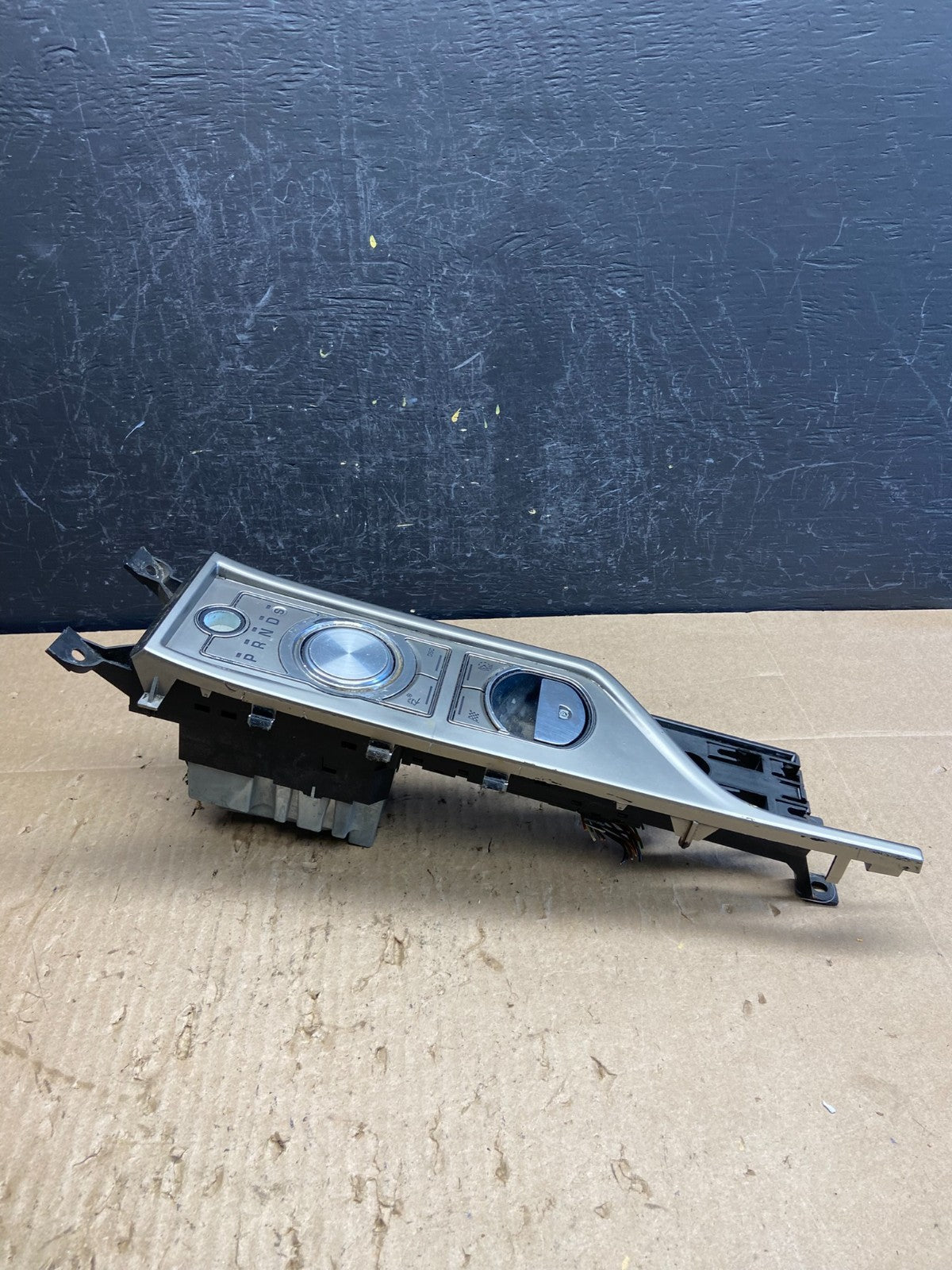 2009 - 2011 Jaguar XF Gear Shifter Selector Control Panel Knob AC9224 DG1