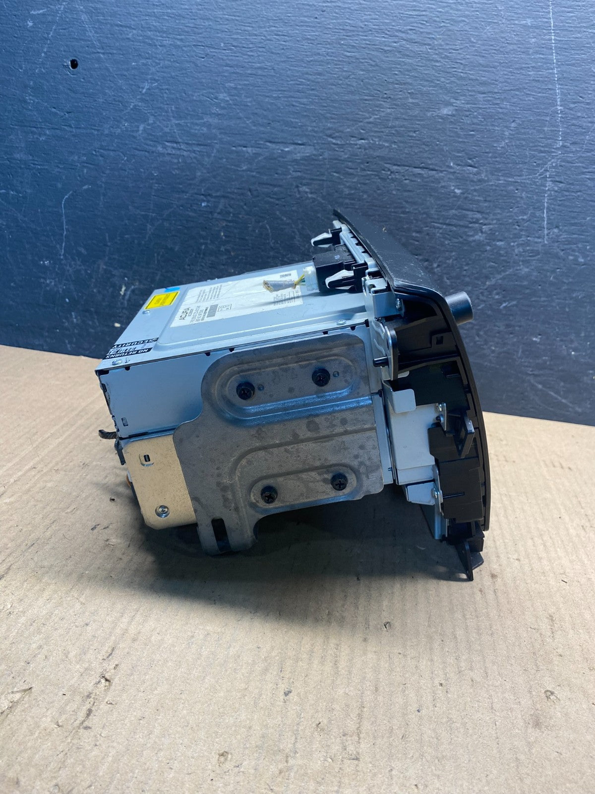 2014 to 2015 Acura Mdx Radio Stereo 6 CD Player Climate Control Pan OE ae6385 DG2