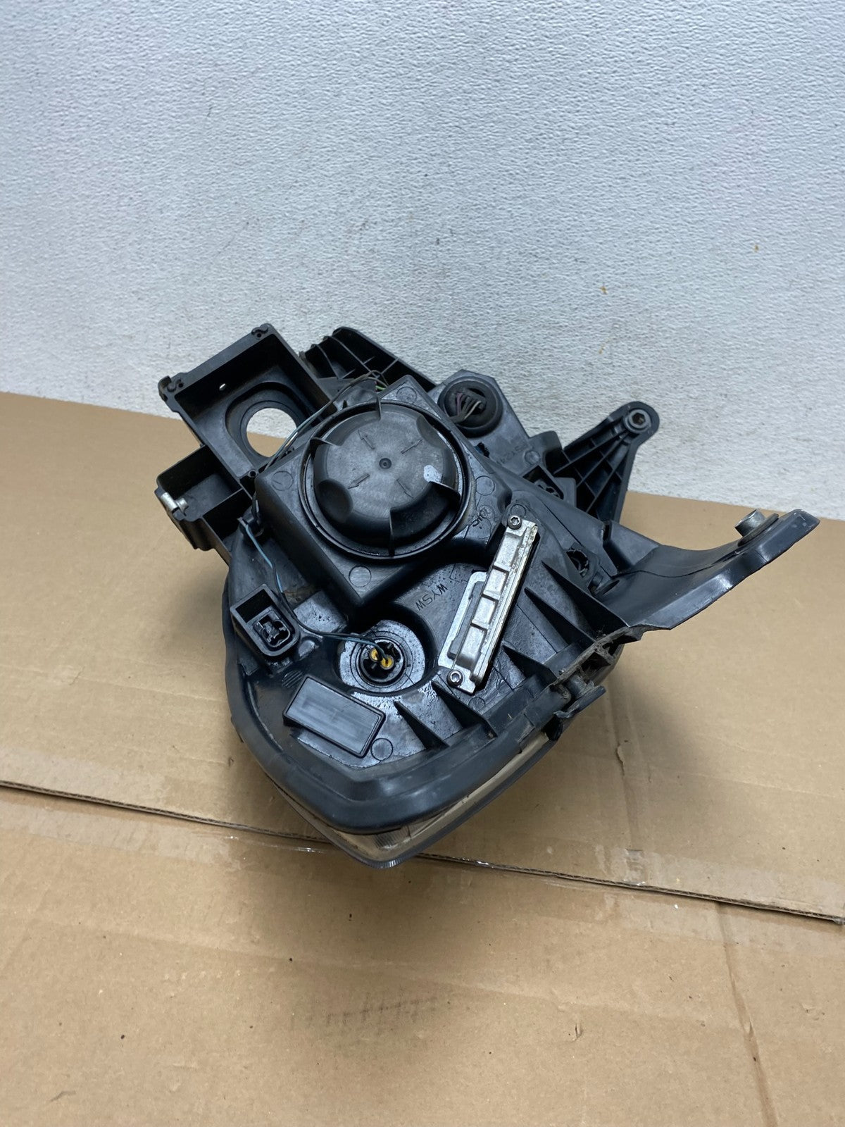 2008-2012 Buick Enclave Right Passenger Headlight Xenon Hid Two Ballast AE48496