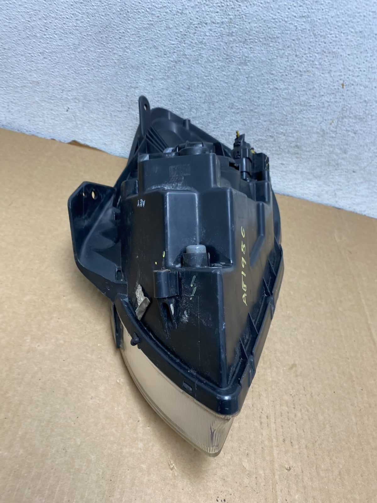 2006 2007 2008 Kia Rio Right Passenger RH Side Halogen Headlight AG1986 DW9