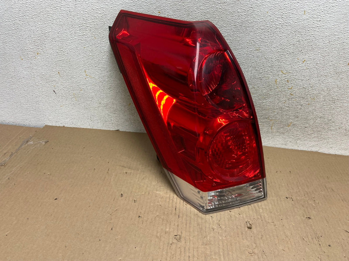 2004 to 2009 Nissan Quest Left Driver Lh Side Tail Light AH5878 LK0