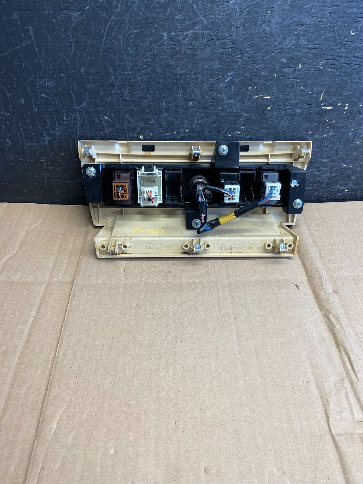 2011-2013 Infiniti Qx56 Front Dash Wheel Seat Heated Control Switch OE AI5977 DG3