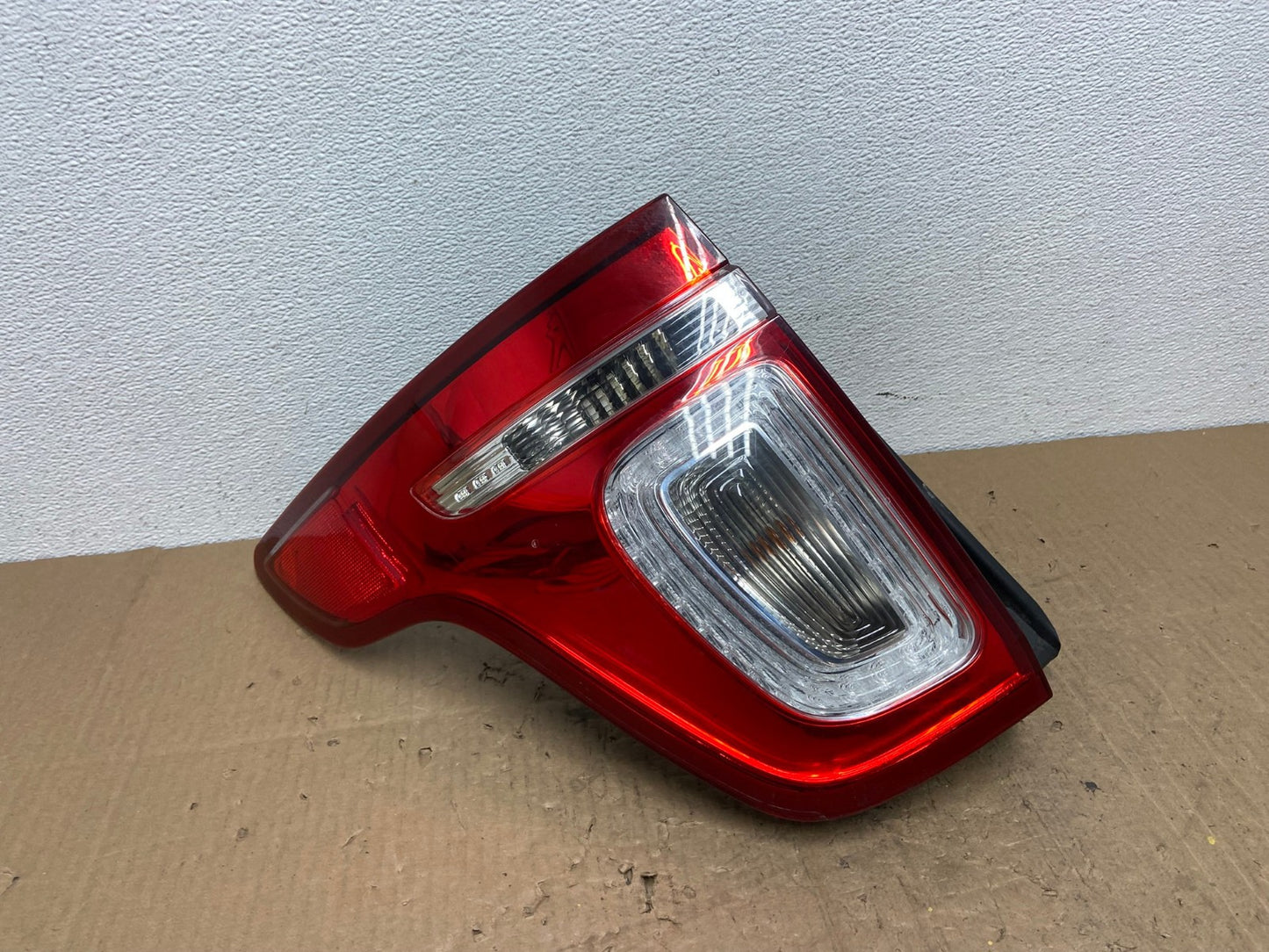 2011 2012 2013 2014 2015 Ford Explorer Left Driver LH Side Tail light AB8622 LK0