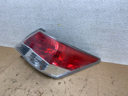 2008 to 2012 Honda Accord Sedan Tail light Right Passenger RH Side X2348 DW1