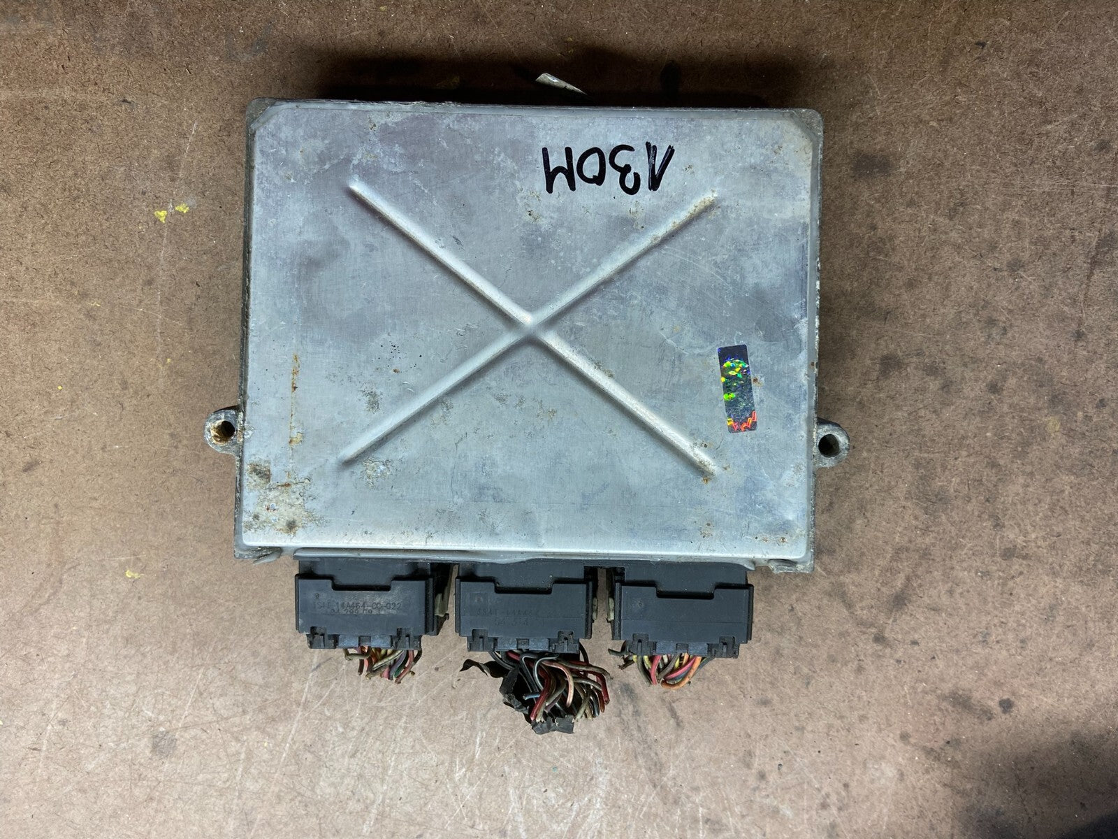 2005 - 2006 Lincoln Town Car Computer Engine Control ECM 5W1A-12A650-AFA L08721