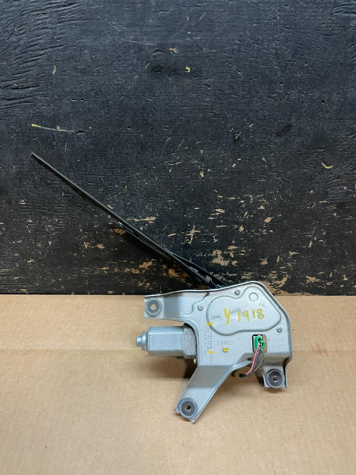 2007 - 2016 Jeep Compass Tailgate Back Door Rear Wiper Motor Wiper OEM AA9013 DG5