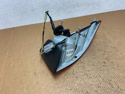 2006 to 2008 Buick Lucerne Left Driver LH Side Tail Light AE1389 DW5