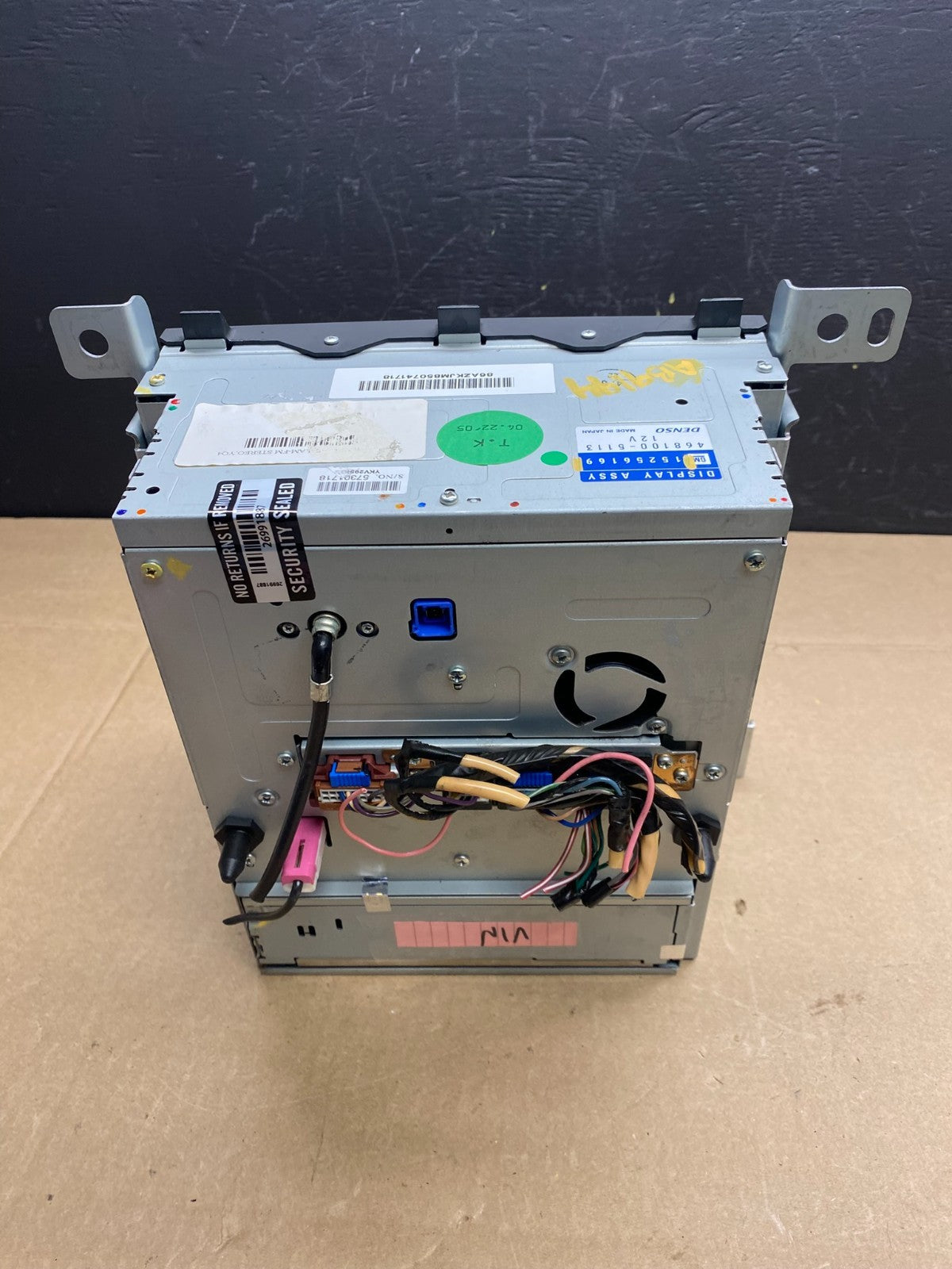2005 to 2009 Cadillac Sts Radio 6 Disc Screen Display CD Player OEM AB9194 DG3