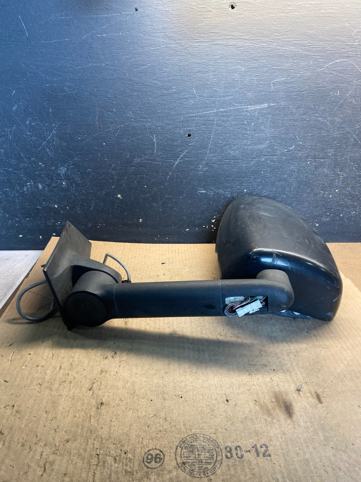 2008 Chevrolet Express Savana Left Driver LH Side View Mirror Z87762