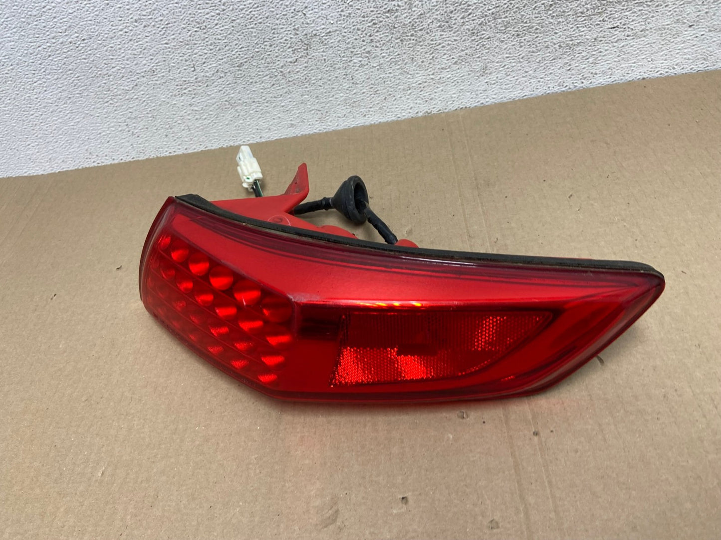 2003 to 2008 Infiniti FX35 FX45 Right Passenger RH Side Tail Light AE9434 LK1
