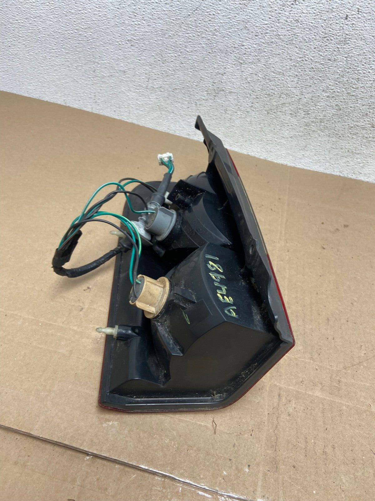 2002 2003 2004 Nissan Xterra Right Passenger RH Side Tail Light AE4981 LK5