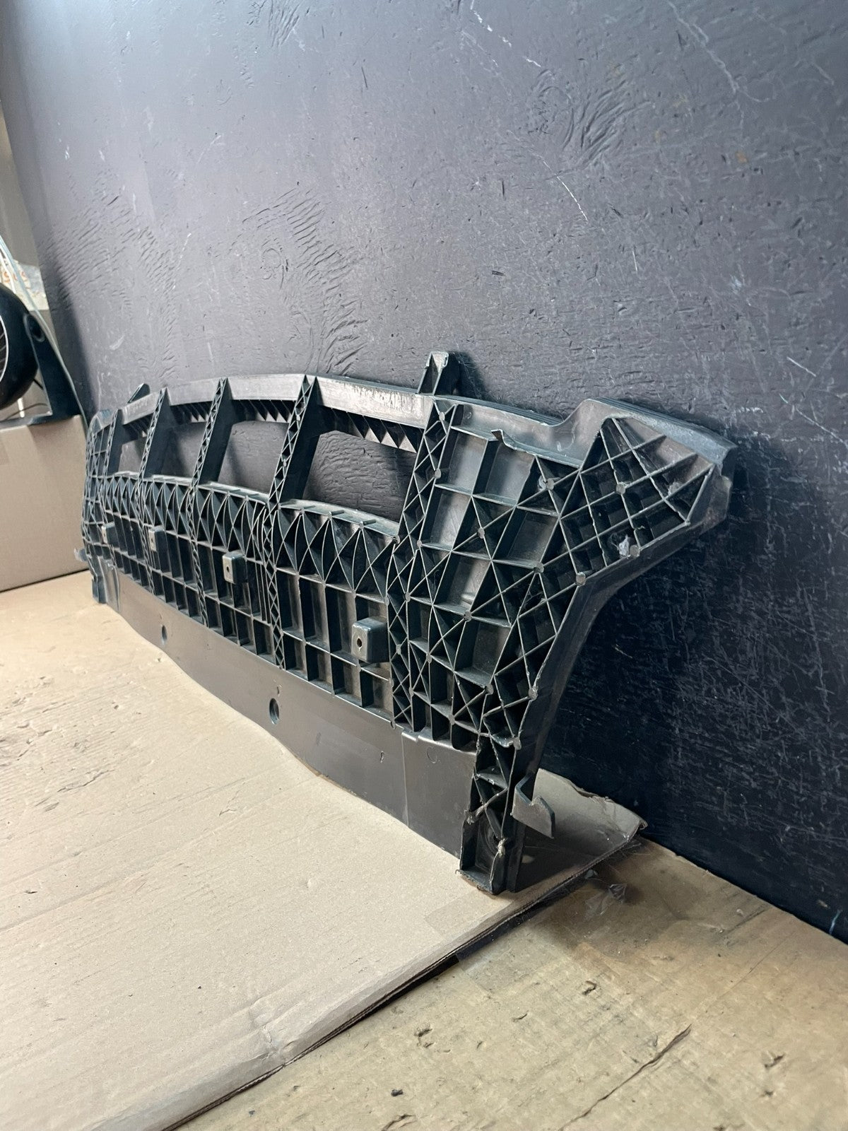 2013 to 2015 Audi Q5 Front Lower Engine Splash Shield Underbody Cover AD8293 DG1