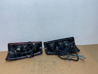 2003-2006 Chevrolet Silverado Left + Right Side Tail lights OEM AC3510 DW6