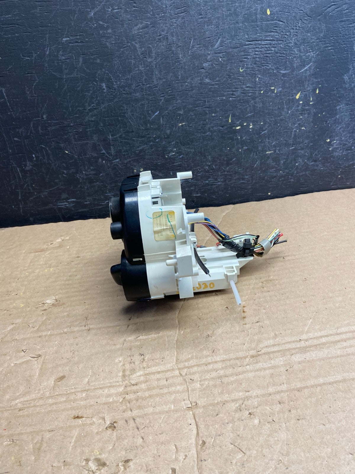 2015 to 2019 Nissan Versa Dash AC Climate Control Heater AF2030 DW2